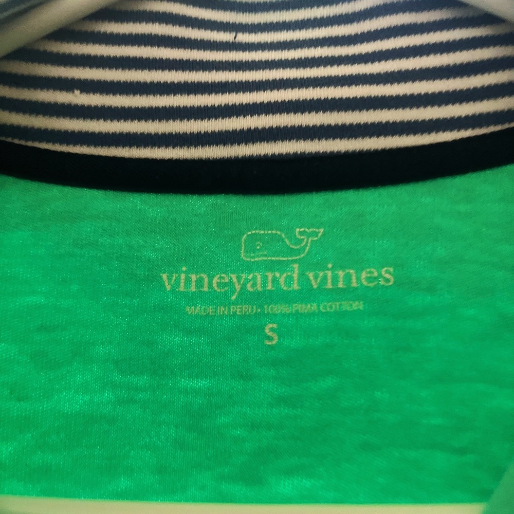 Vineyard Vines 1/4 zip pullover. Men's small - Picture 3 of 3